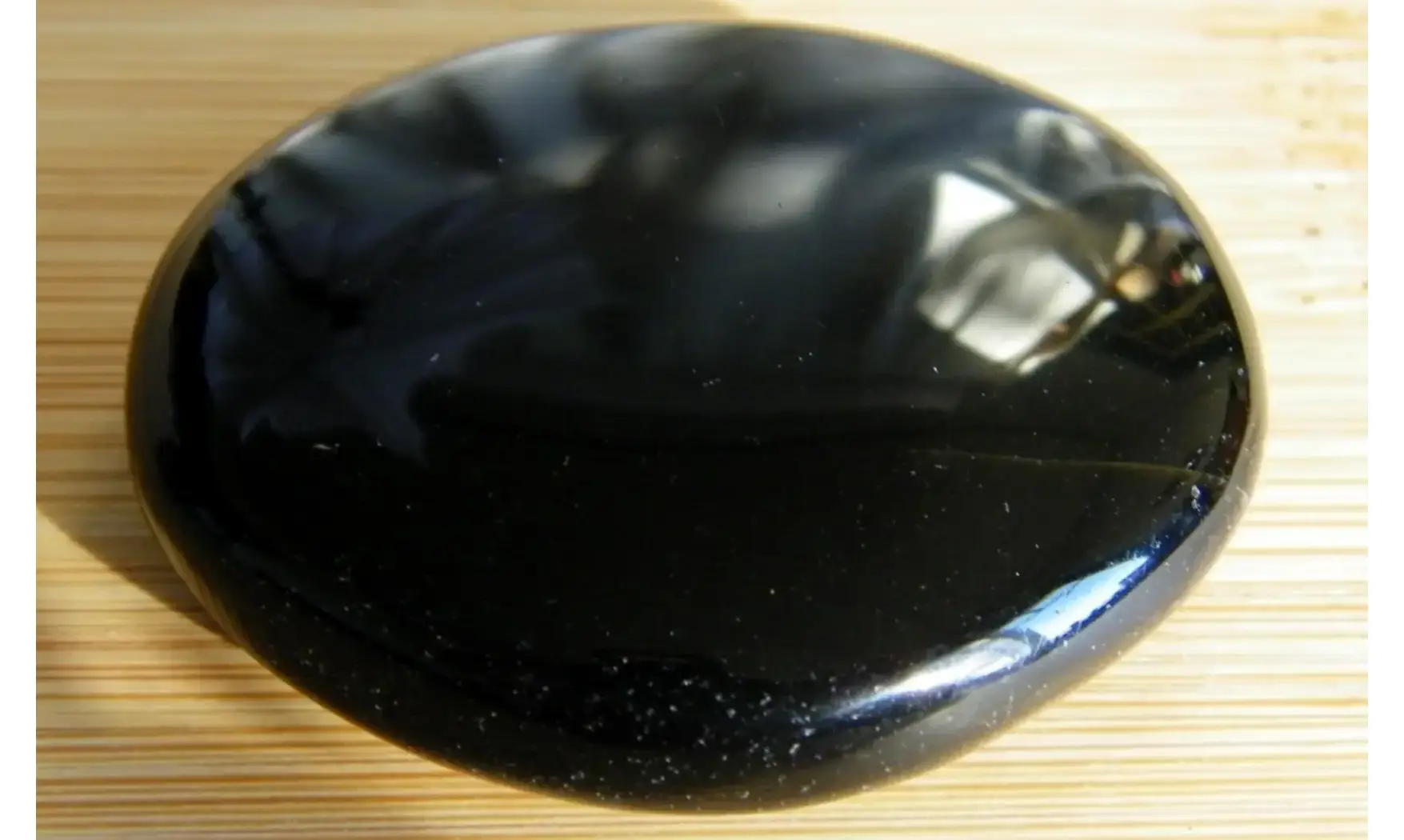 Quartz Fumé Galet pierre plate