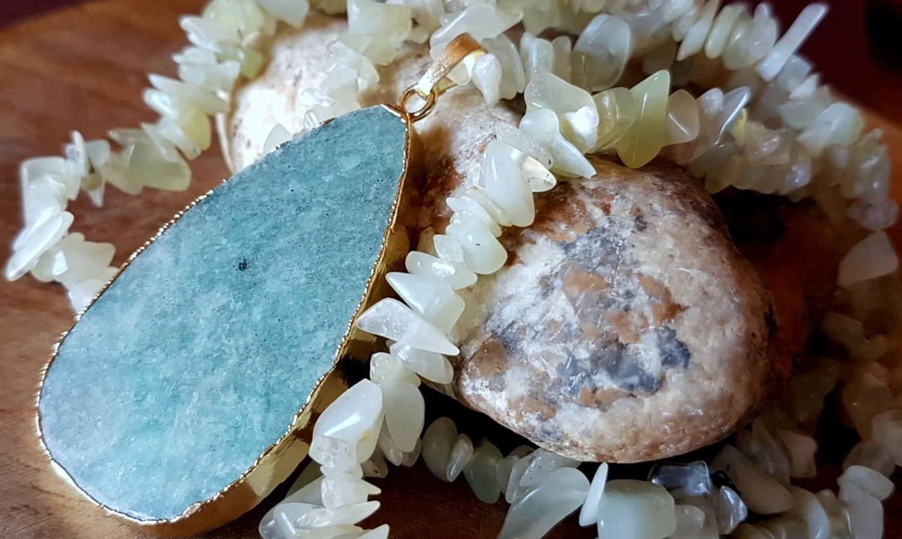 Amazonite / Jade Collier sautoir pierres