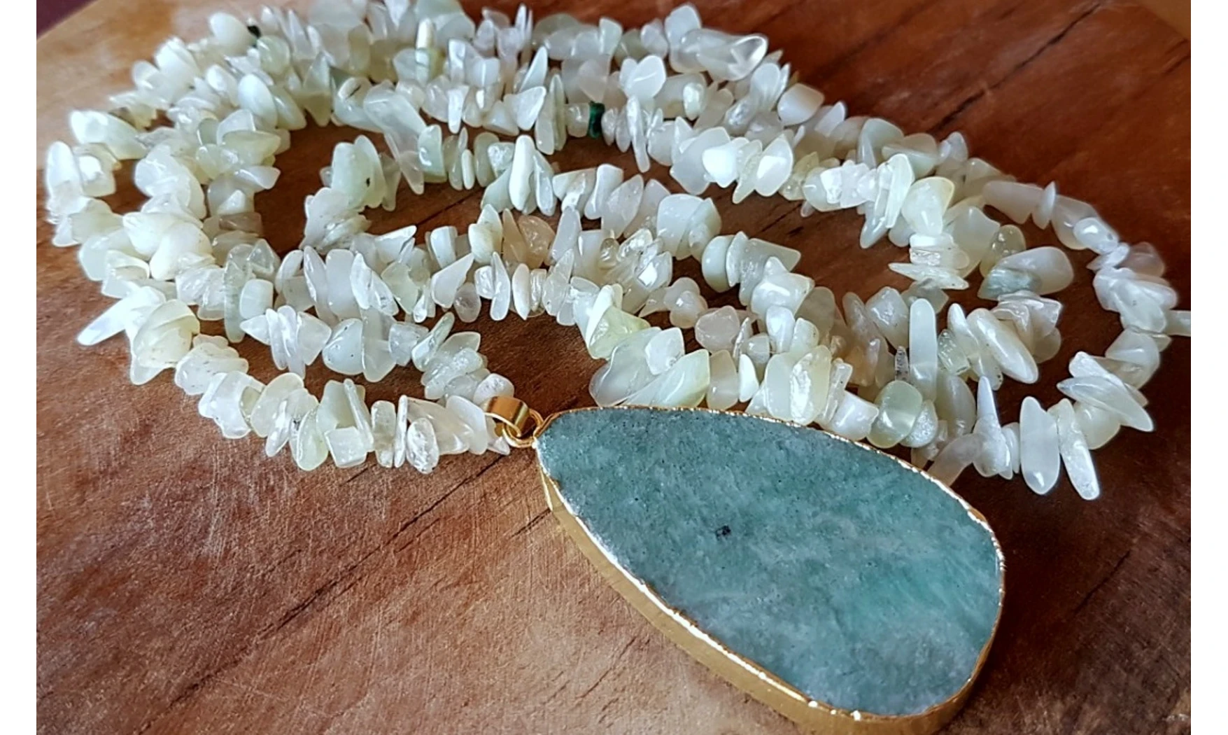 Amazonite / Jade Collier sautoir pierres