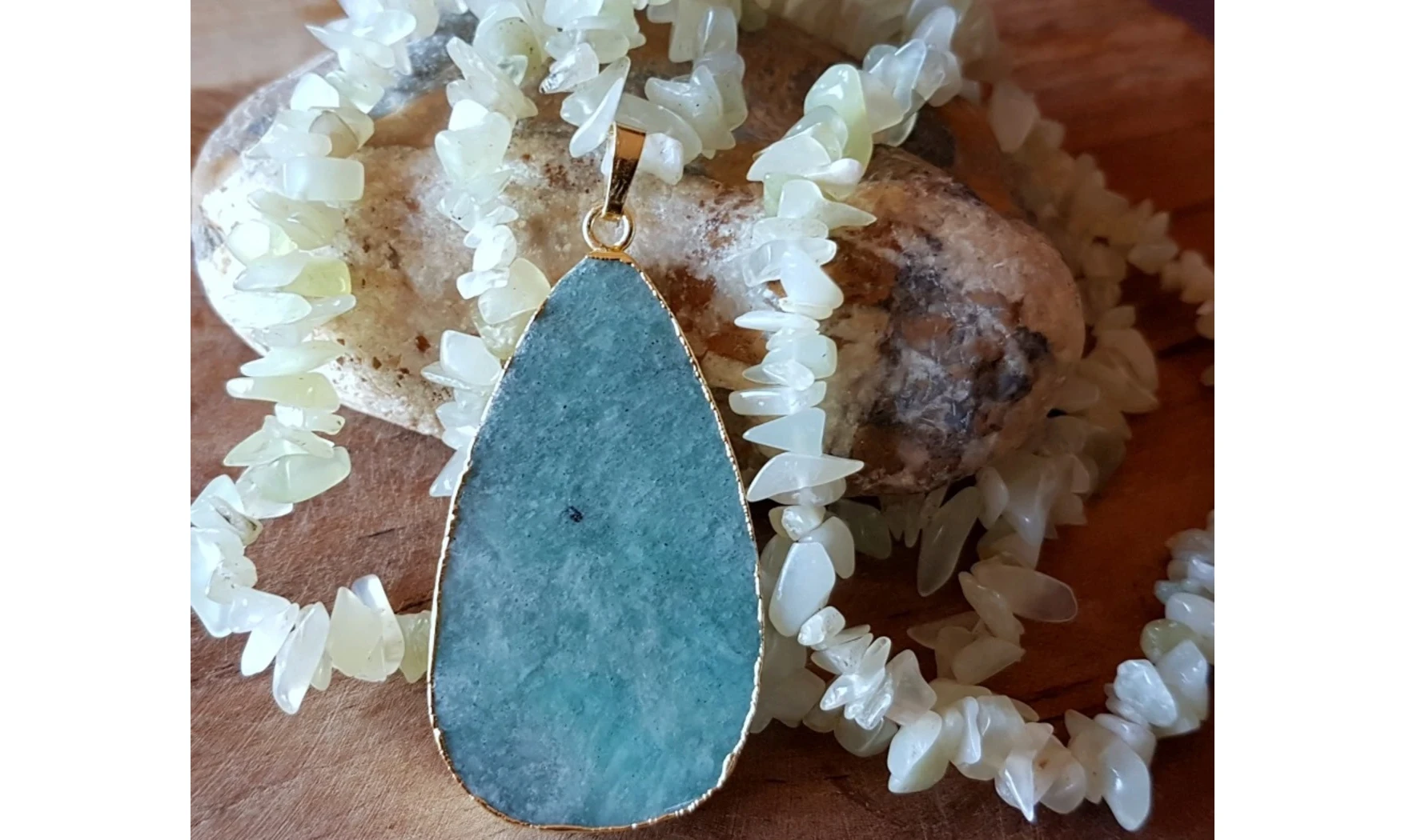 Amazonite / Jade Collier sautoir pierres