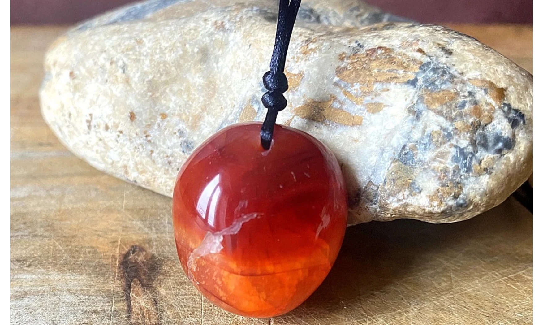 Cornaline pierre percée A pendentif