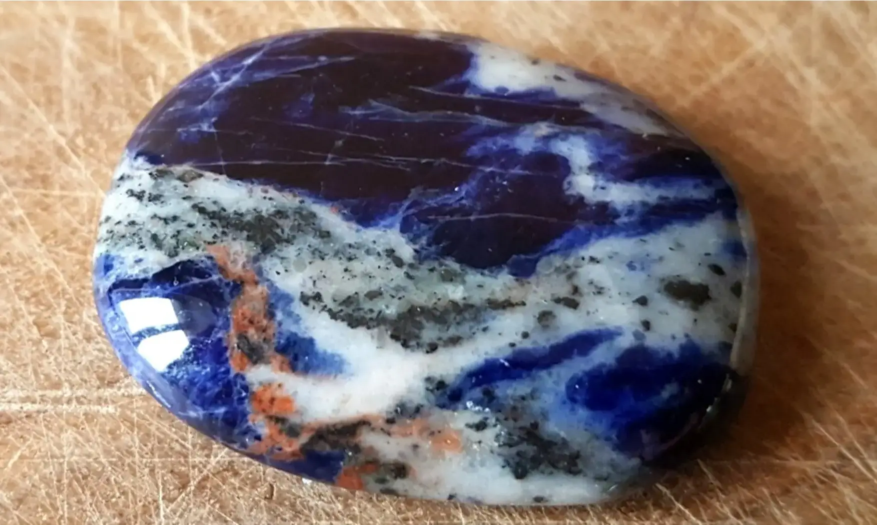 Sodalite Galet 3 pierre plate