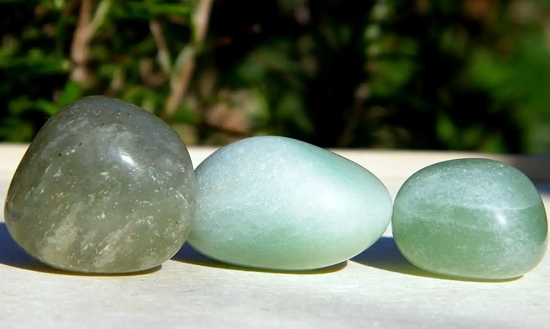 Green Aventurine large tumbled stone