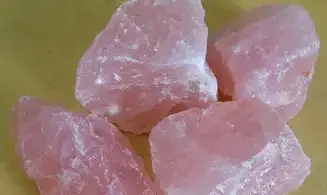Quartz Rose Pierre Brute