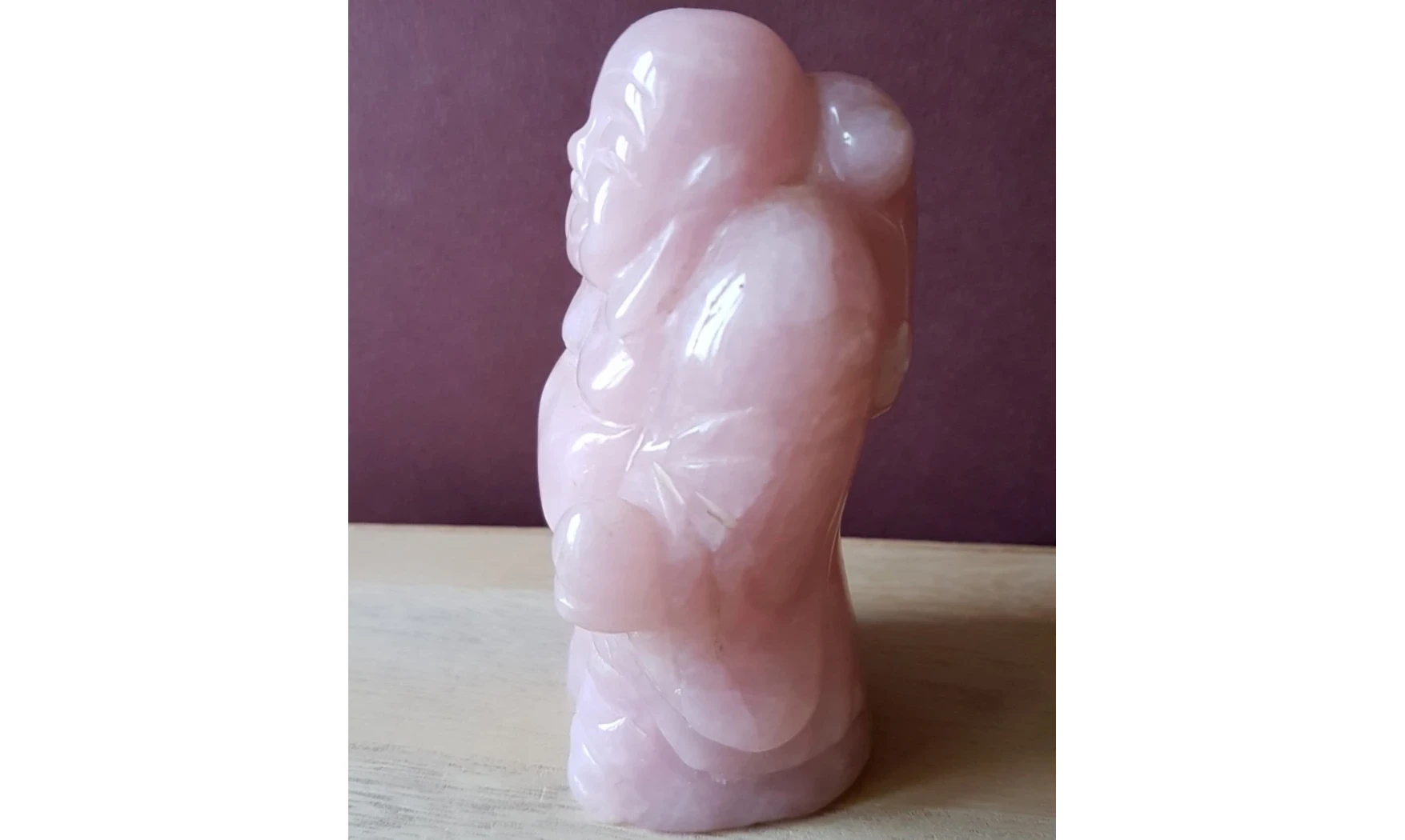 Quartz rose Bouddha pierre