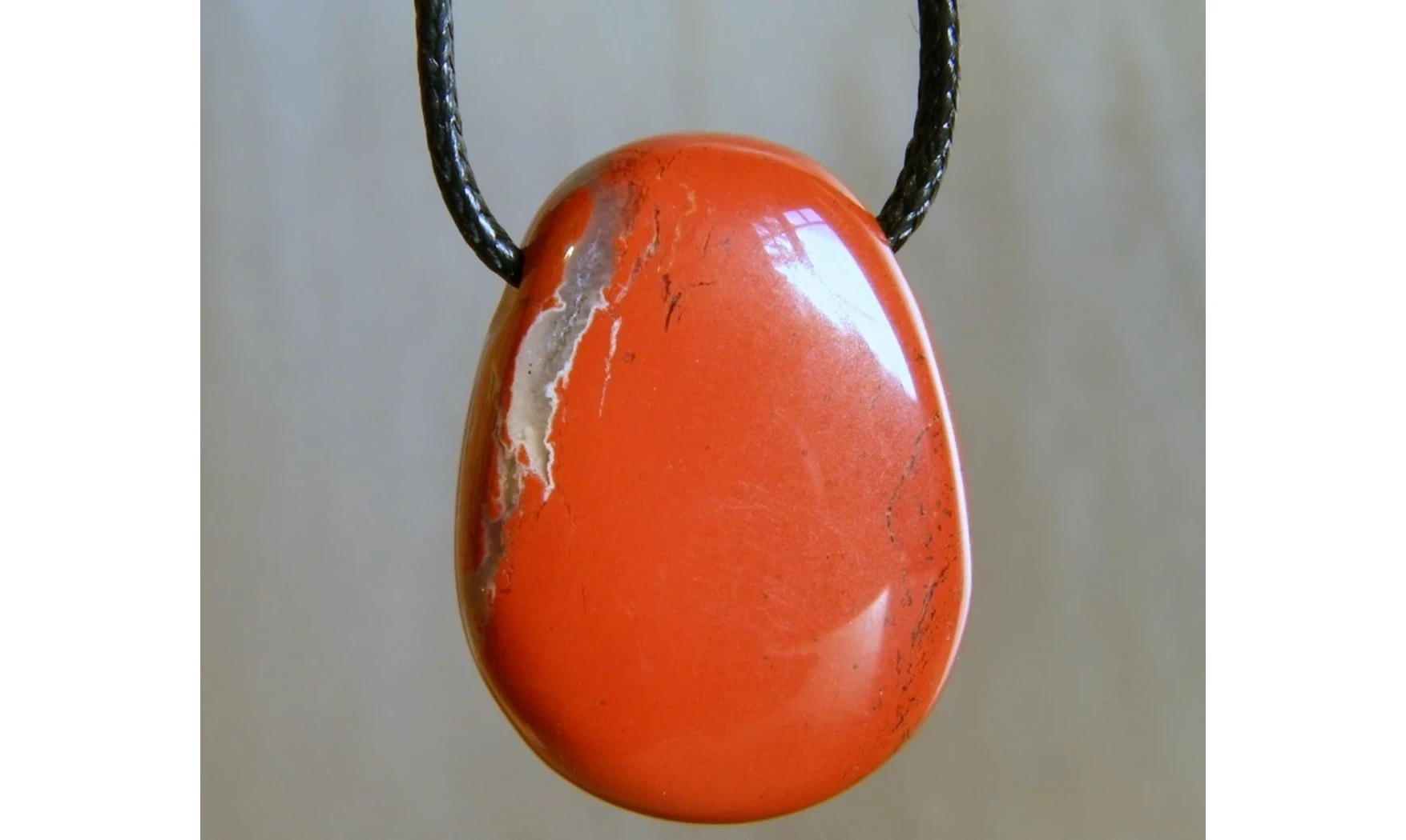 Jaspe rouge pierre percée pendentif
