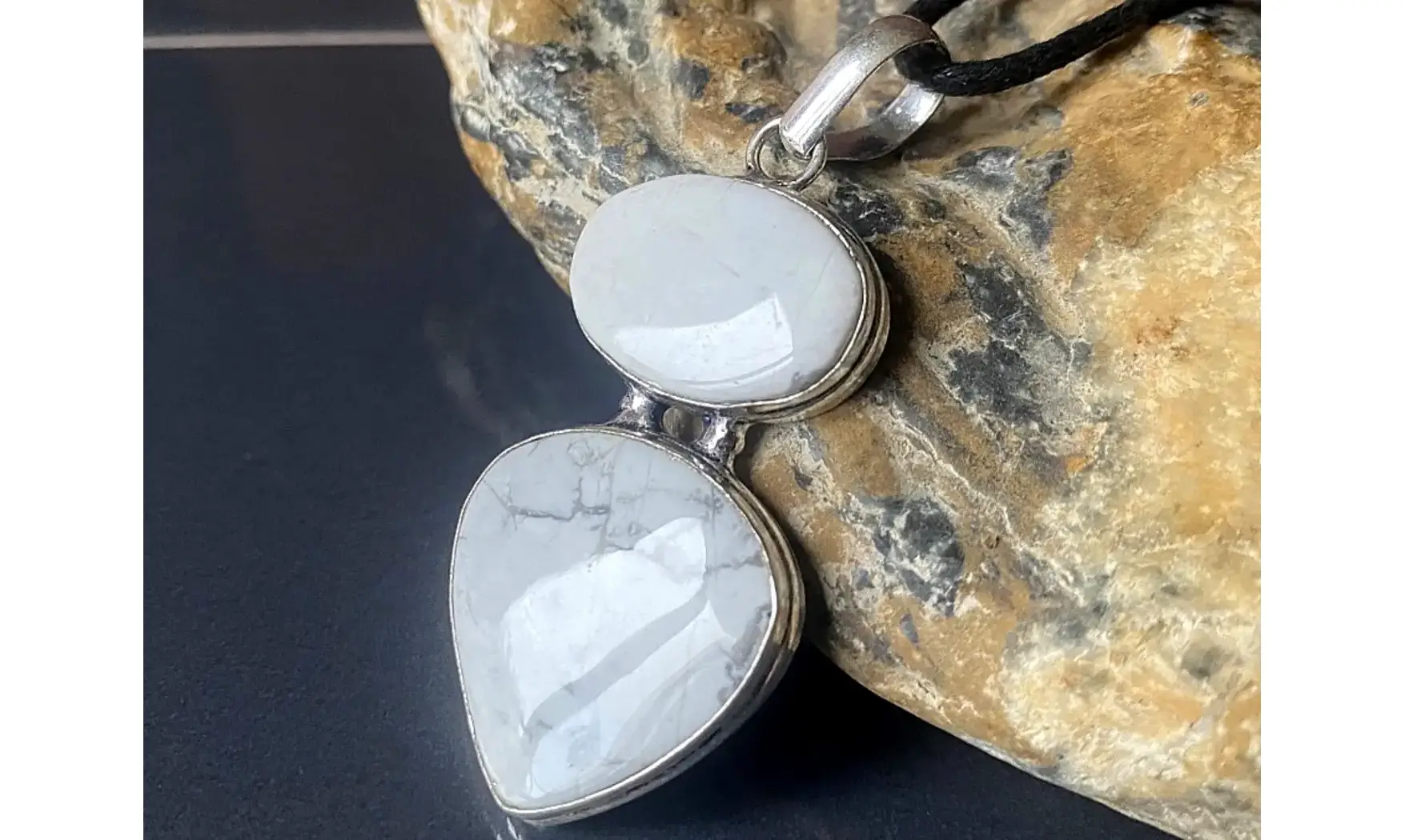 Howlite blanche pendentif & Argent