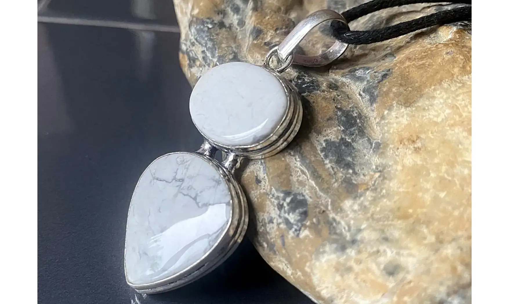 Howlite blanche pendentif & Argent