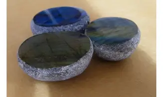 Labradorite Pierre Emu Egg