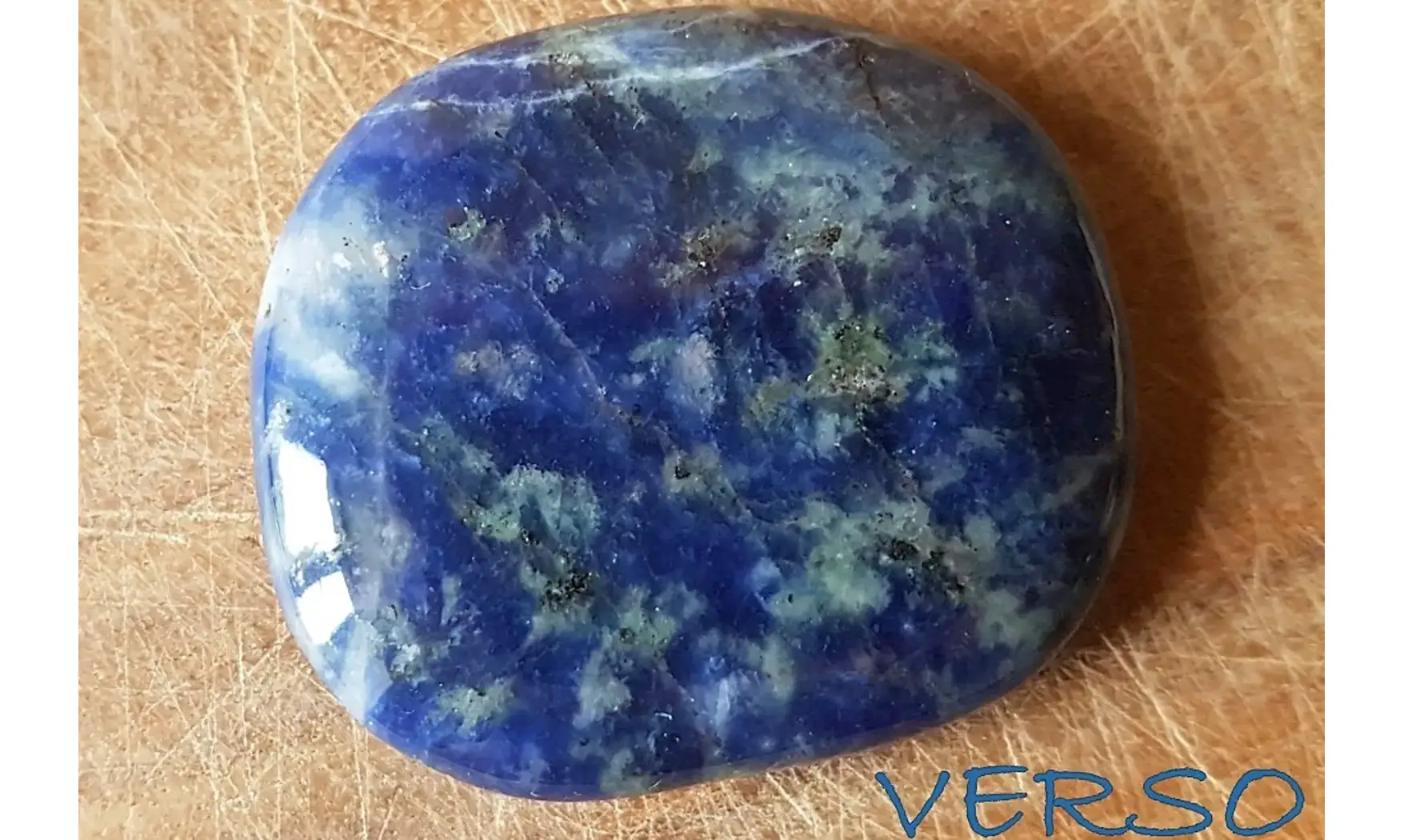 Sodalite Galet 5 pierre plate