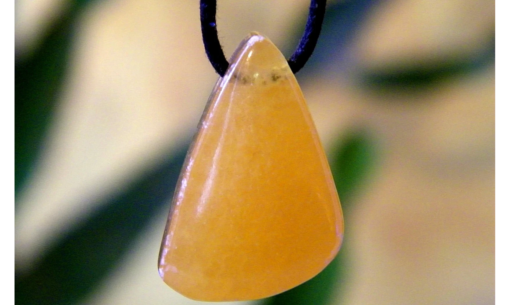 Calcite orange pierre percée pendentif