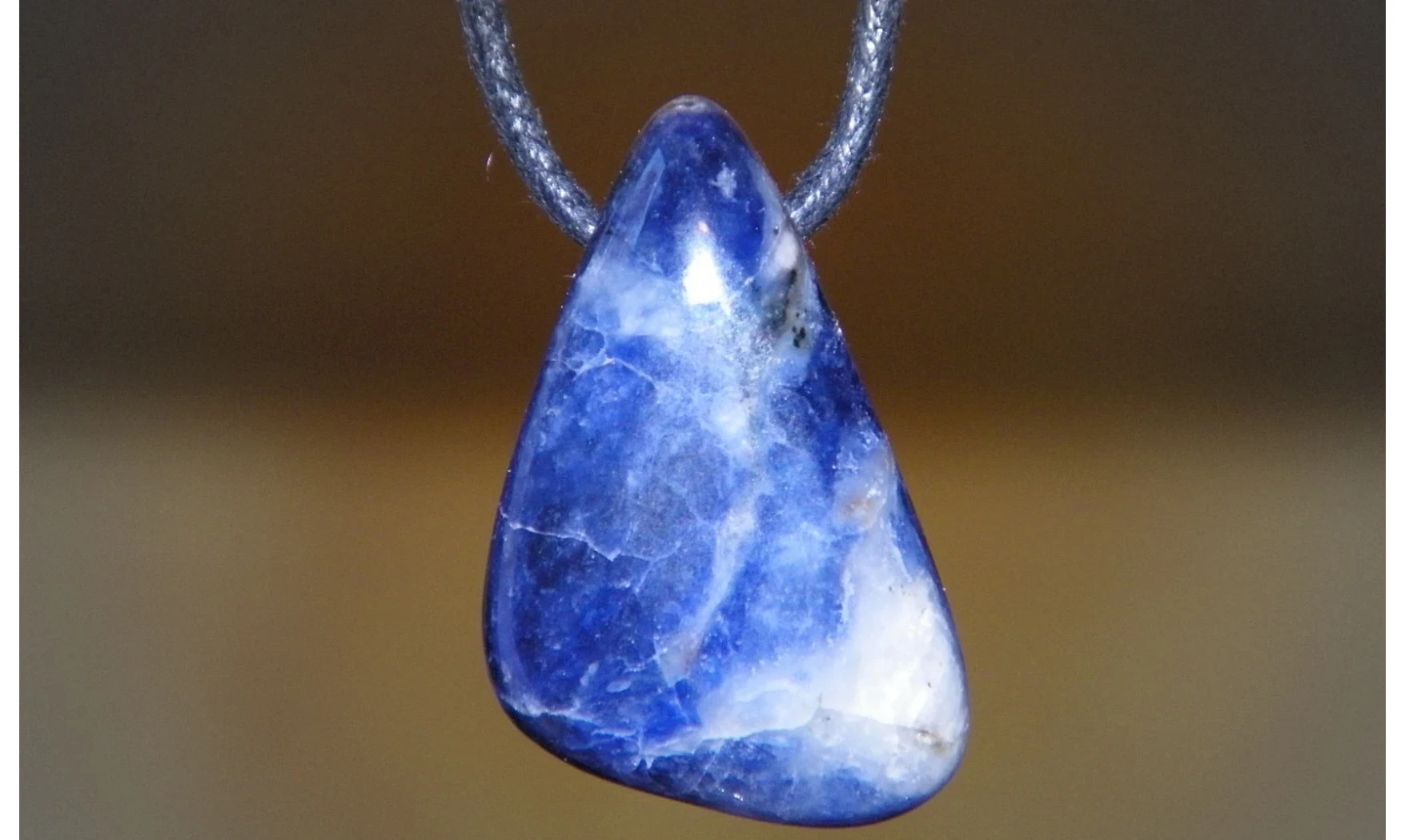 Sodalite pierre percée pendentif