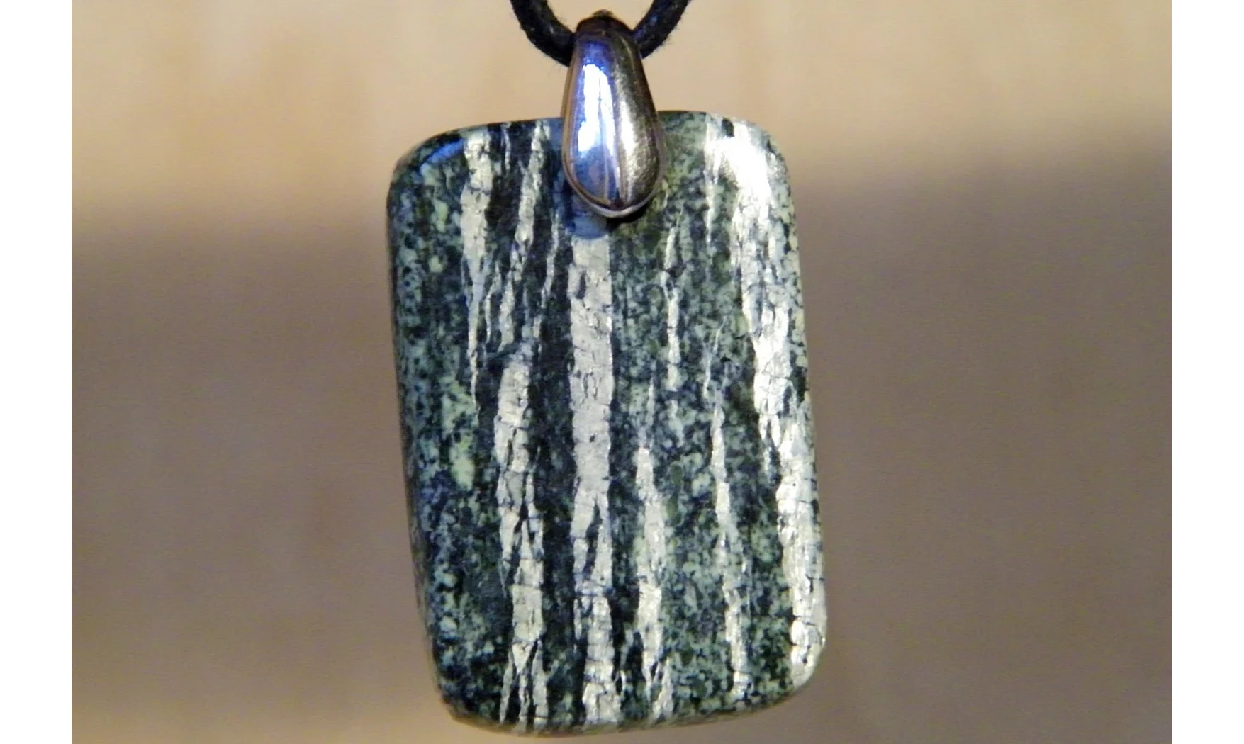Chrysotile Galet pierre pendentif
