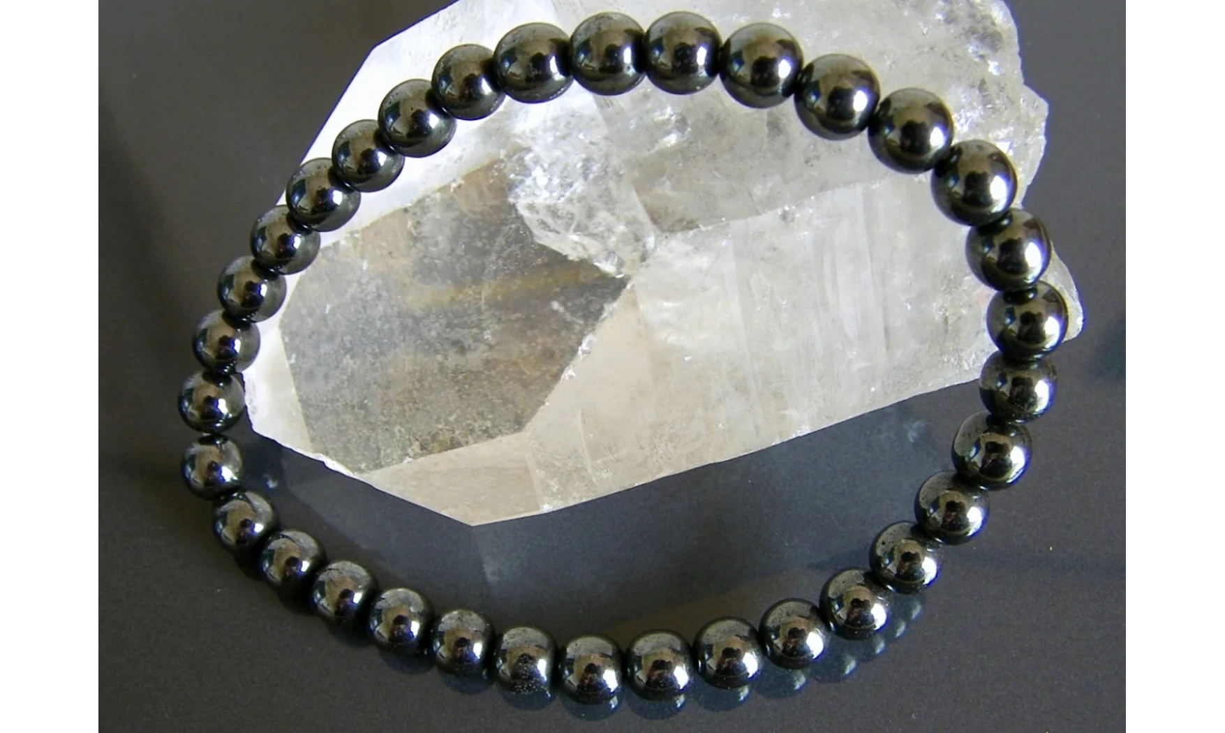 Hématite pierres Boules bracelet
