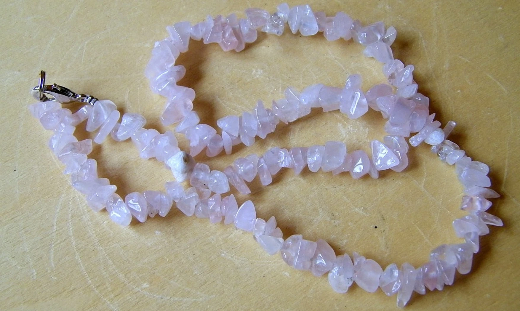 Quartz Rose pierres Baroques collier